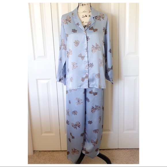 baby blue satin pajama set
